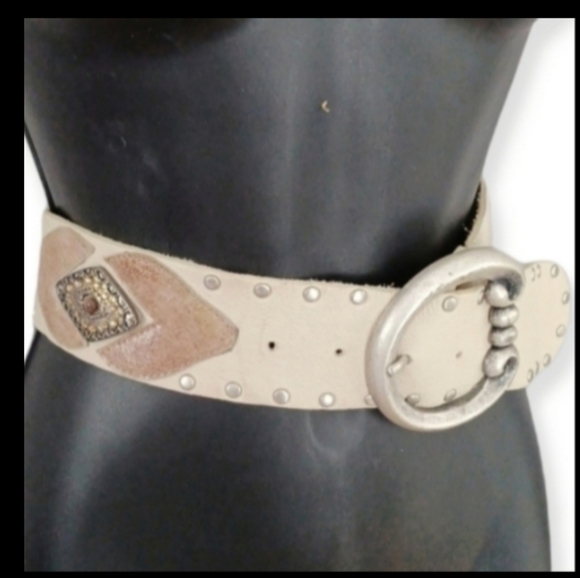 Leather Rock Beige Leather Belt - Picture 5 of 9